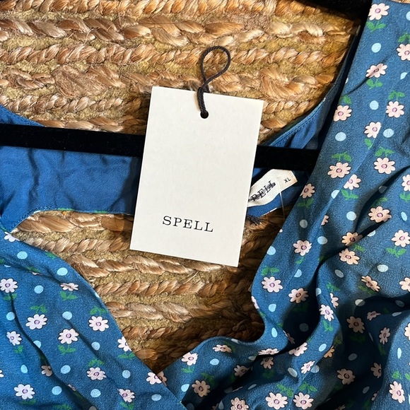 Floral top brand  SPELL  size XL - Picture 4 of 5